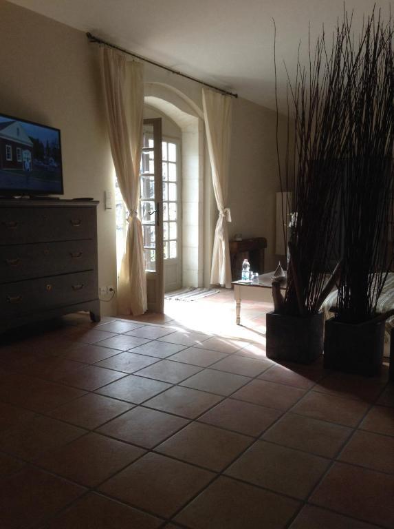 La Demeure Bed & Breakfast Eyguieres Room photo